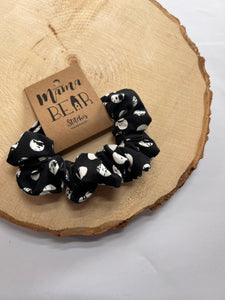 Scrunchie - Black & White Polka Dot